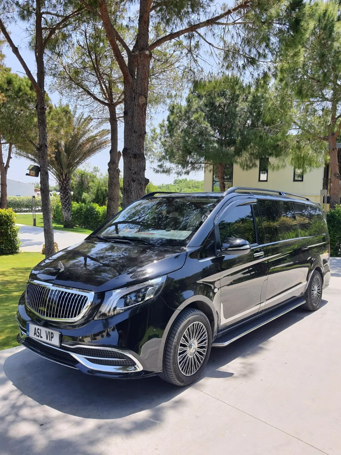 ASL VIP Transfer vehicle exterior 16