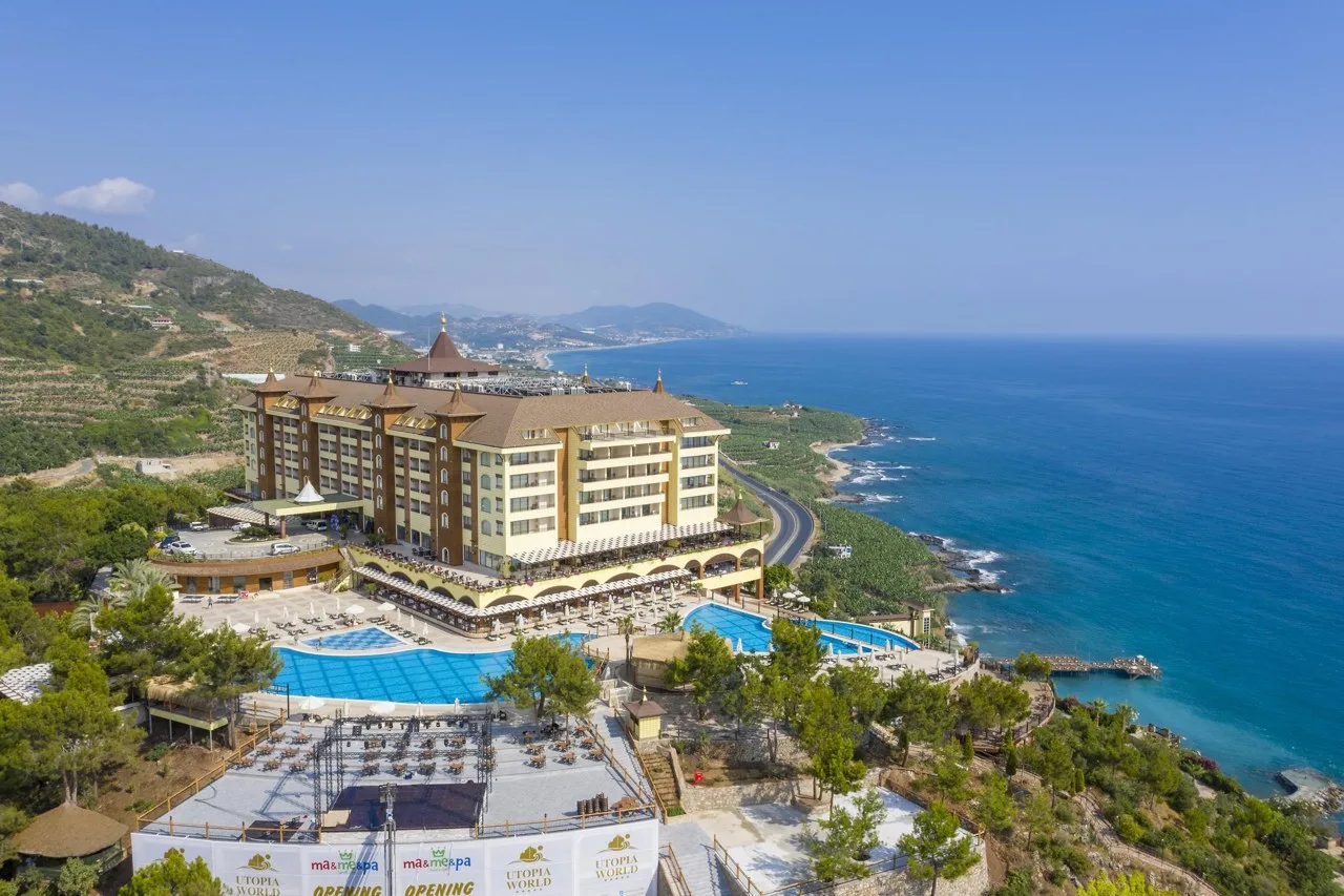 UTOPİA WORLD HOTEL hotel in KARGICAK · Alanya