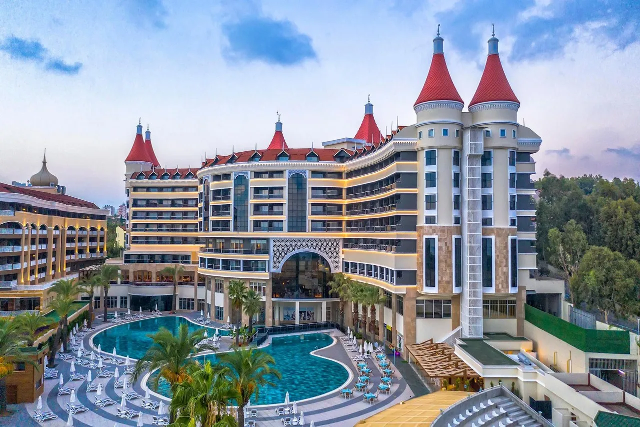 LEODİKYA KİRMAN PREMİUM hotel in OKURCALAR · Alanya